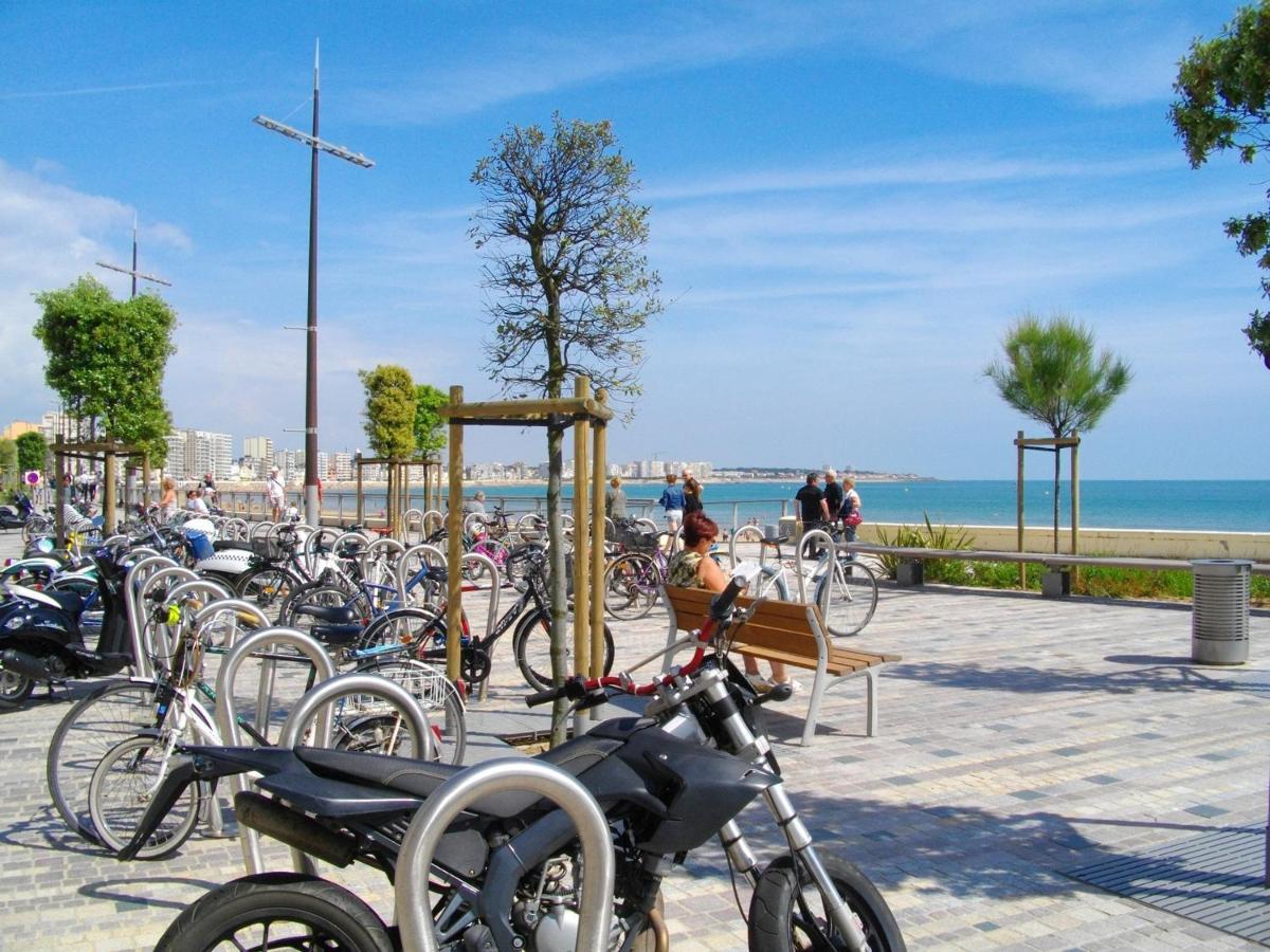 Appartement T2 Face Plage Avec Balcon, Cuisine Equipee Et Tv - Fr-1-92-908 Les Sables-d'Olonne Exterior photo