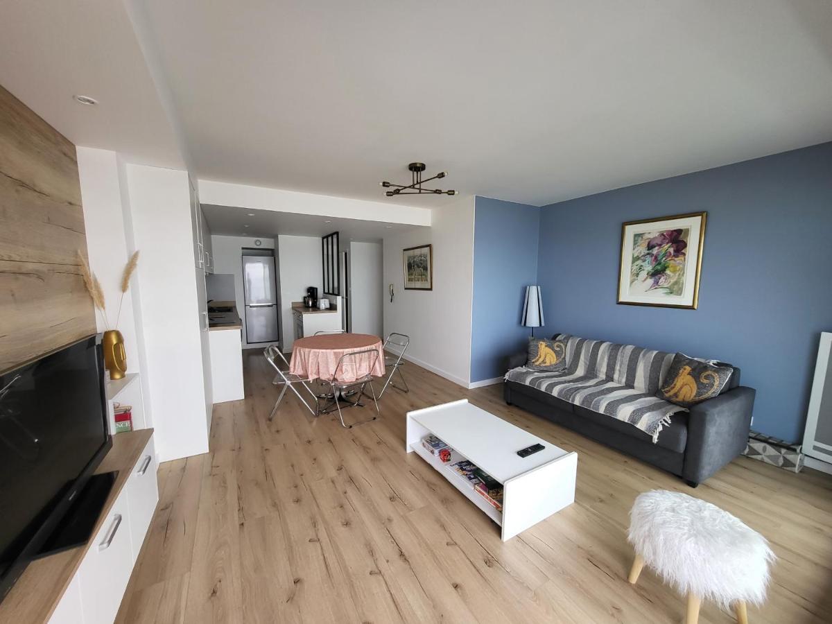 Appartement T2 Face Plage Avec Balcon, Cuisine Equipee Et Tv - Fr-1-92-908 Les Sables-d'Olonne Exterior photo