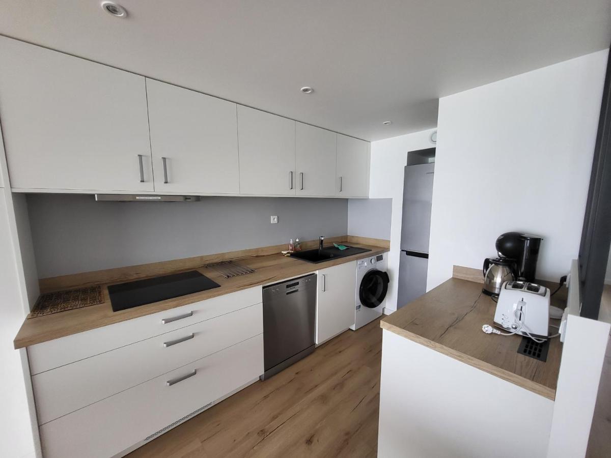 Appartement T2 Face Plage Avec Balcon, Cuisine Equipee Et Tv - Fr-1-92-908 Les Sables-d'Olonne Exterior photo