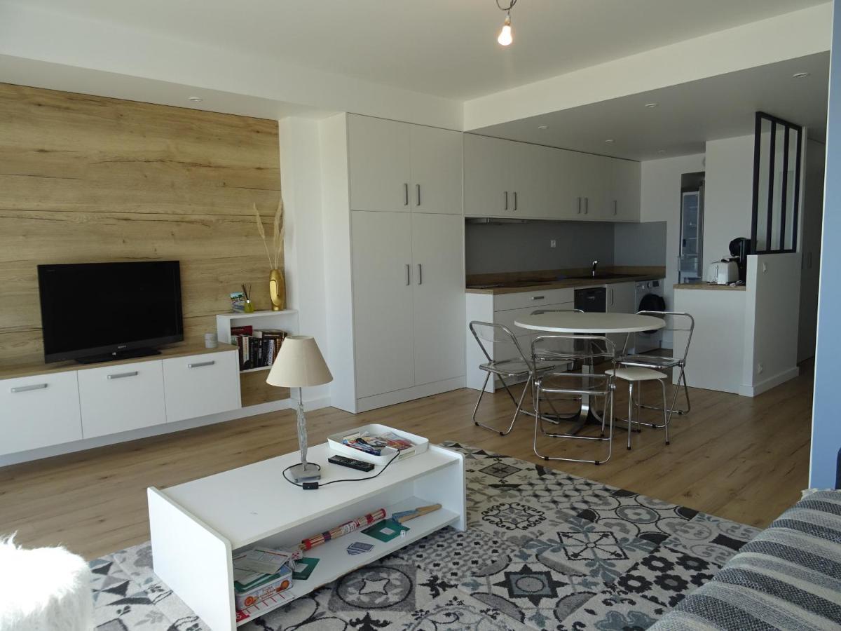 Appartement T2 Face Plage Avec Balcon, Cuisine Equipee Et Tv - Fr-1-92-908 Les Sables-d'Olonne Exterior photo