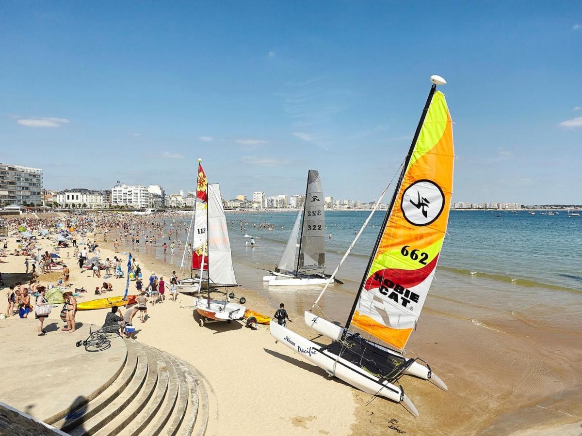 Appartement T2 Face Plage Avec Balcon, Cuisine Equipee Et Tv - Fr-1-92-908 Les Sables-d'Olonne Exterior photo